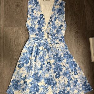 Abercrombie & Fitch textured plunge mini dress blue floral XSP